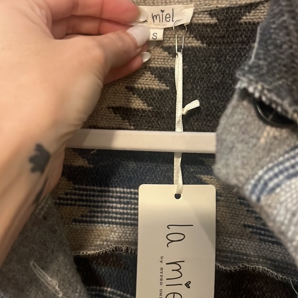 Aztec jacket - Picture 3 of 3